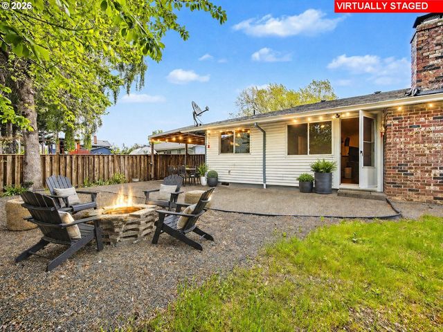 1185 Ne HACIENDA Ln, Gresham, OR 97030