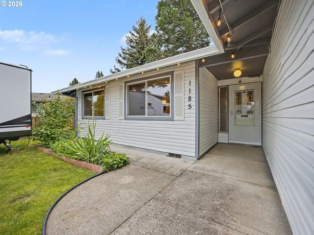 1185 Ne HACIENDA Ln, Gresham, OR 97030