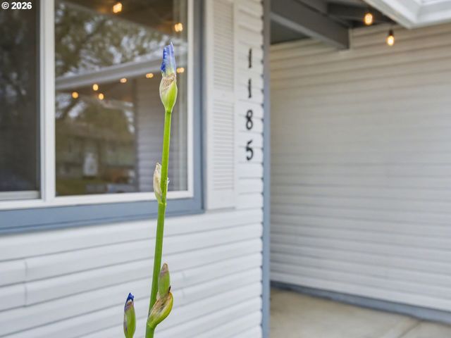 1185 Ne HACIENDA Ln, Gresham, OR 97030