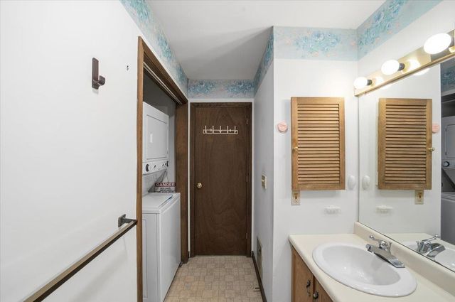 4 Mechanic St Apt 9, Montpelier, VT 05602