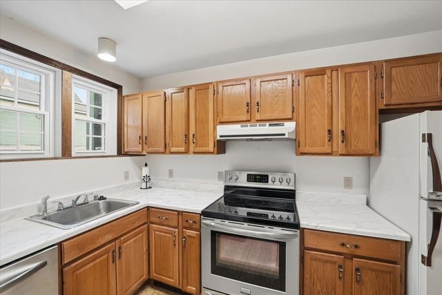 4 Mechanic St Apt 9, Montpelier, VT 05602