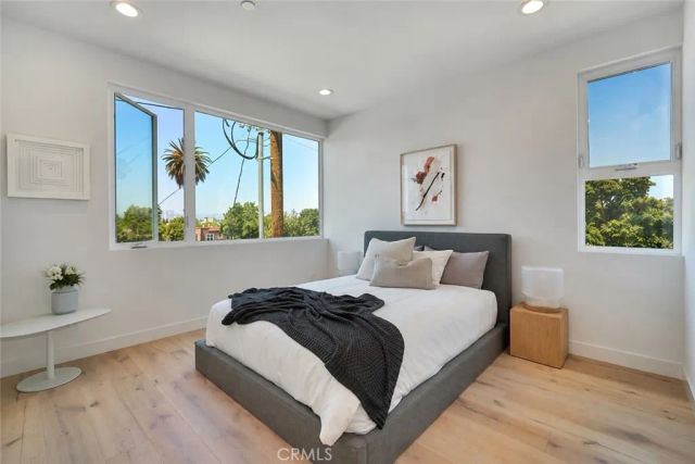 2925 S Cloverdale Avenue, Los Angeles, CA 90016
