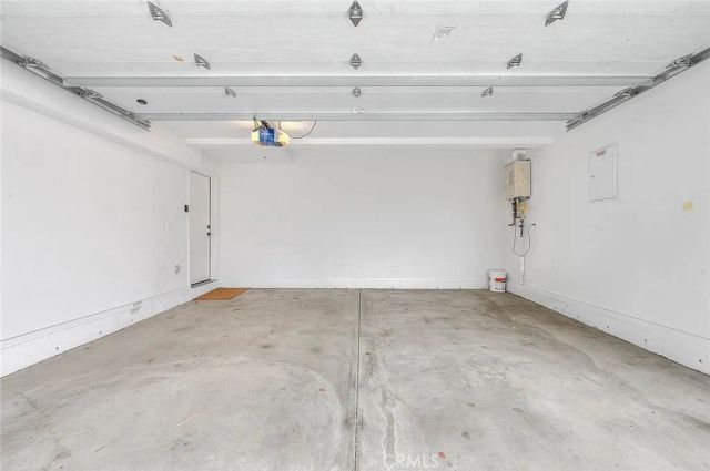 2925 S Cloverdale Avenue, Los Angeles, CA 90016