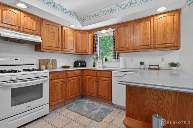 1575 Miriam Drive, North Brunswick, NJ 08902