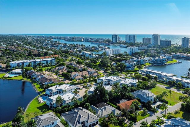 4160 Crayton RD A5, Naples, FL 34103