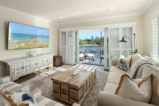 4160 Crayton RD A5, Naples, FL 34103