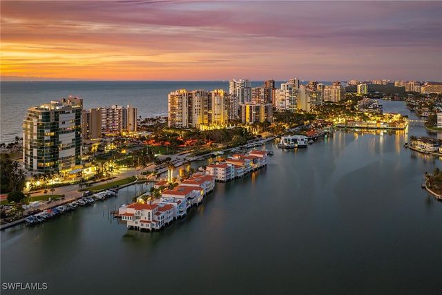 4160 Crayton RD A5, Naples, FL 34103