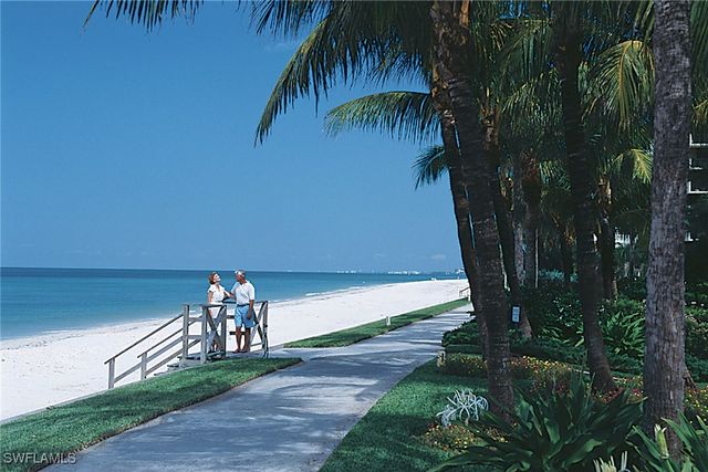 4160 Crayton RD A5, Naples, FL 34103