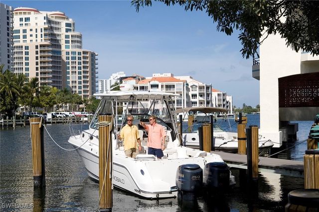 4160 Crayton RD A5, Naples, FL 34103