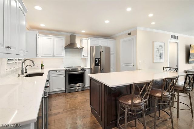 4160 Crayton RD A5, Naples, FL 34103