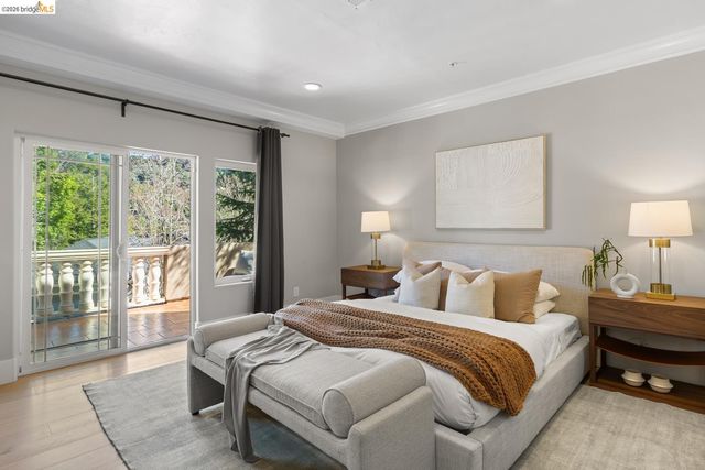 6839 Sherwick Dr, Berkeley, CA 94705