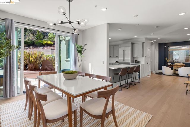 6839 Sherwick Dr, Berkeley, CA 94705