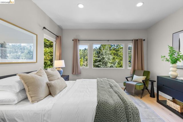 6839 Sherwick Dr, Berkeley, CA 94705