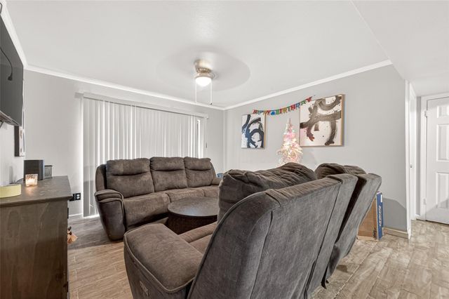 8421 Hearth Drive 3, Houston, TX 77054