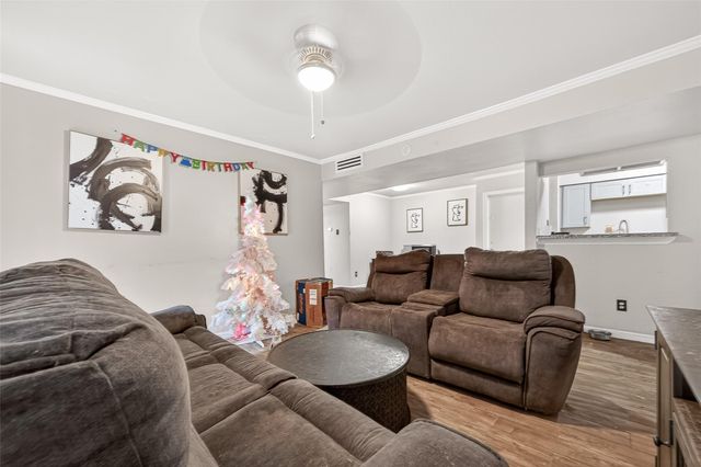 8421 Hearth Drive 3, Houston, TX 77054