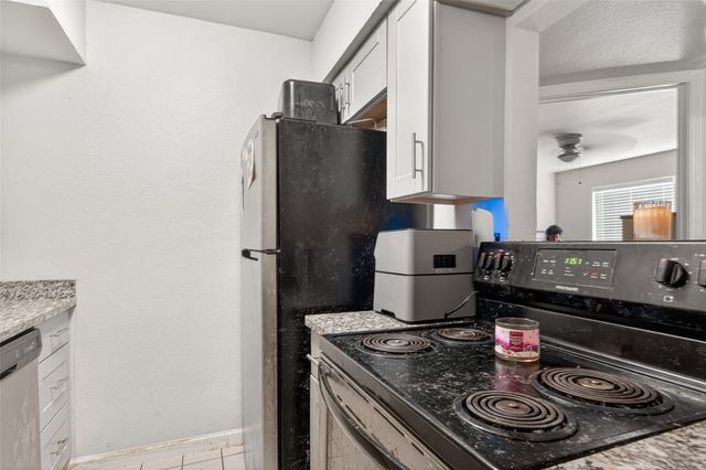 8421 Hearth Drive 3, Houston, TX 77054