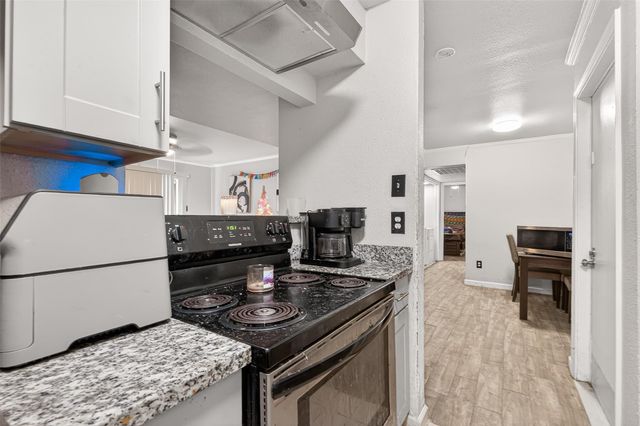 8421 Hearth Drive 3, Houston, TX 77054