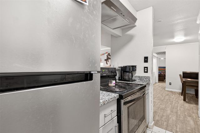 8421 Hearth Drive 3, Houston, TX 77054