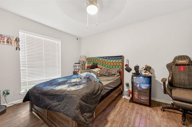 8421 Hearth Drive 3, Houston, TX 77054