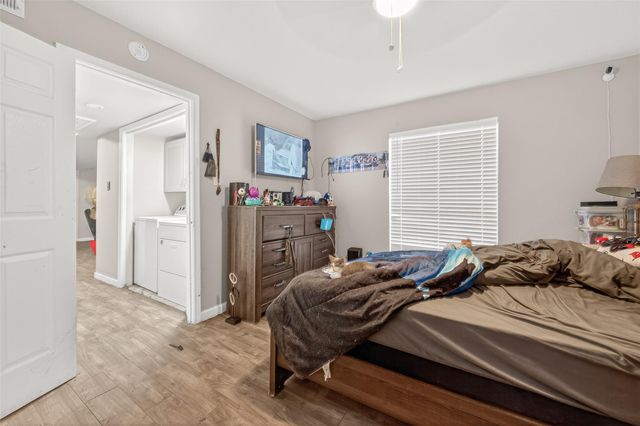 8421 Hearth Drive 3, Houston, TX 77054