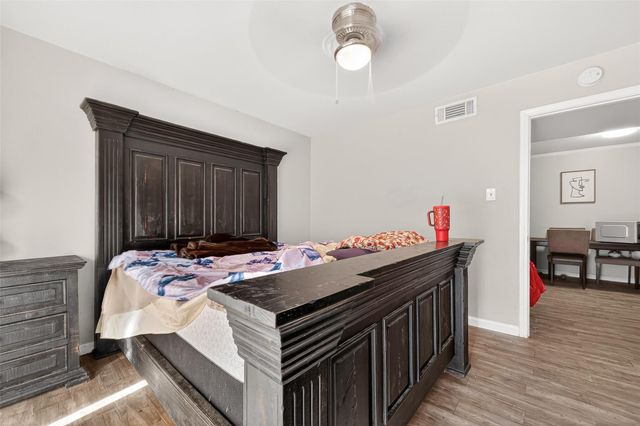 8421 Hearth Drive 3, Houston, TX 77054