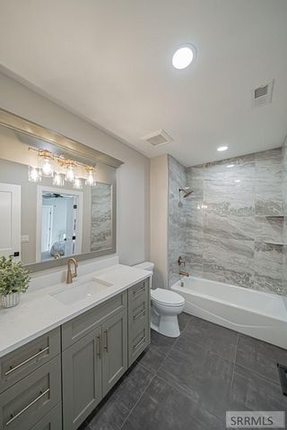 6369 Glass Mountain Boulevard, Idaho Falls, ID 83404