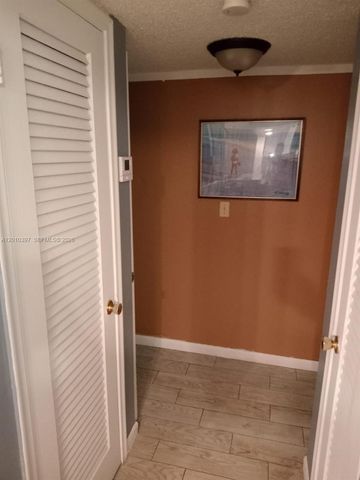 319 NE 14th Ave 604, Hallandale Beach, FL 33009