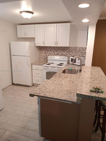 319 NE 14th Ave 604, Hallandale Beach, FL 33009