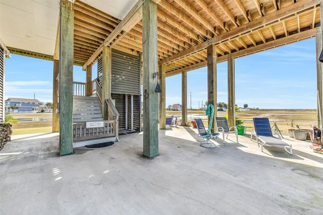 3730 Mendocino Drive, Galveston, TX 77554