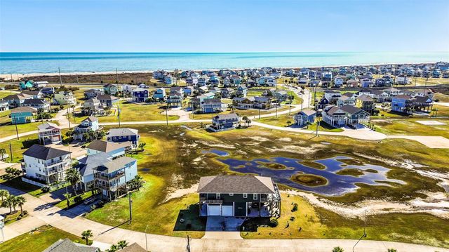 3730 Mendocino Drive, Galveston, TX 77554