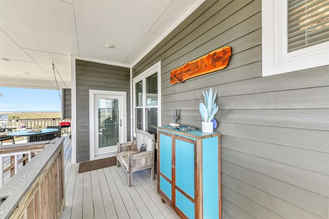 3730 Mendocino Drive, Galveston, TX 77554