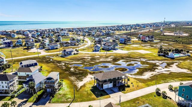 3730 Mendocino Drive, Galveston, TX 77554