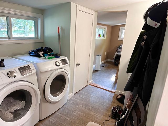 9 Sunset Ave, Holbrook, MA 02343