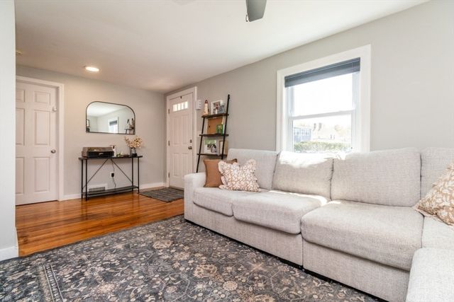 9 Sunset Ave, Holbrook, MA 02343