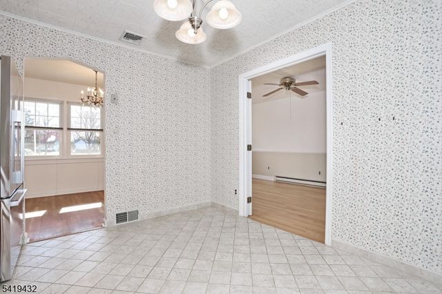 1503 Everett Ter, Fair Lawn Boro, NJ 07410