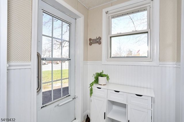 1503 Everett Ter, Fair Lawn Boro, NJ 07410