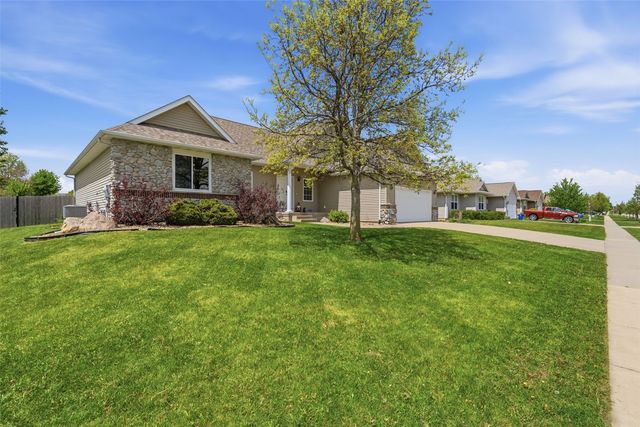 2705 44th Street, Marion, IA 52302