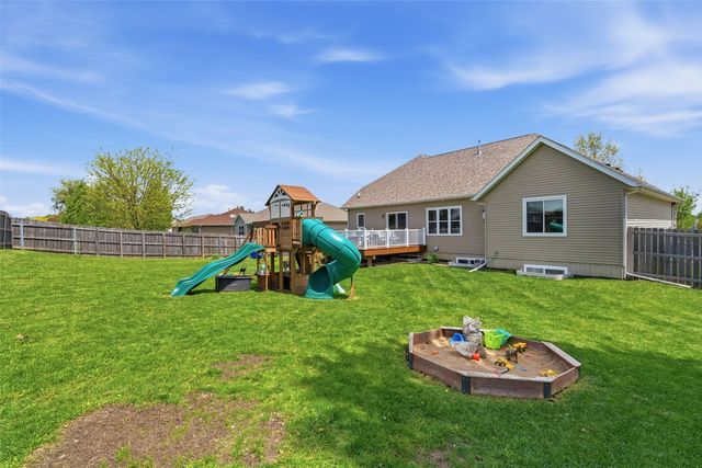 2705 44th Street, Marion, IA 52302