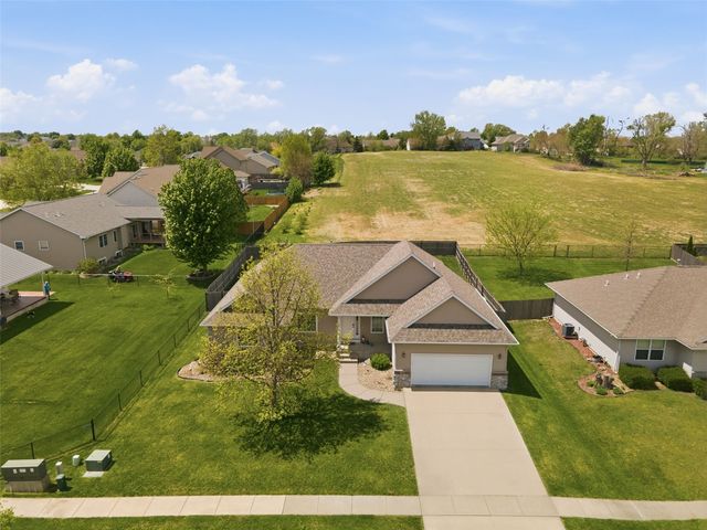 2705 44th Street, Marion, IA 52302