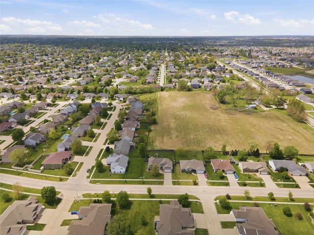 2705 44th Street, Marion, IA 52302