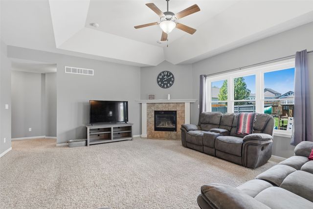 2705 44th Street, Marion, IA 52302