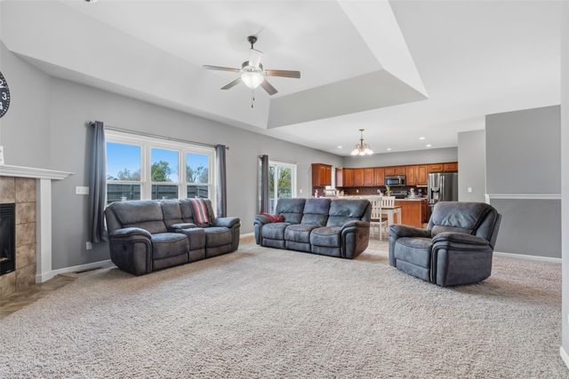 2705 44th Street, Marion, IA 52302