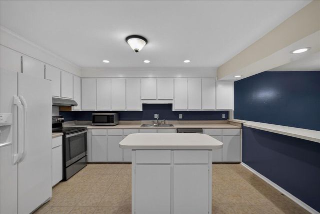 43 Arabian Drive, Charleston, SC 29407