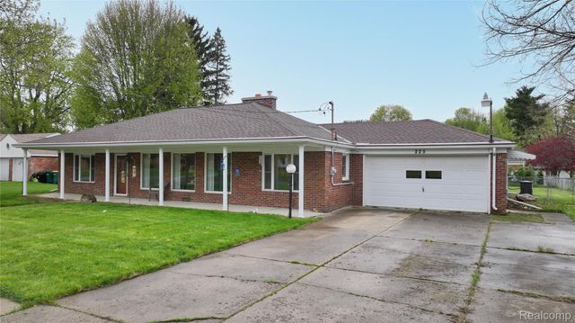 225 E Park Avenue, Flushing, MI 48433