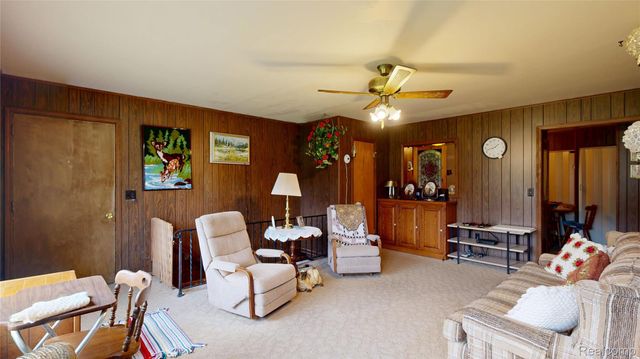 225 E Park Avenue, Flushing, MI 48433