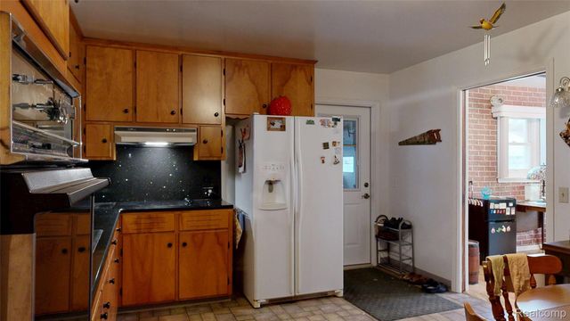 225 E Park Avenue, Flushing, MI 48433