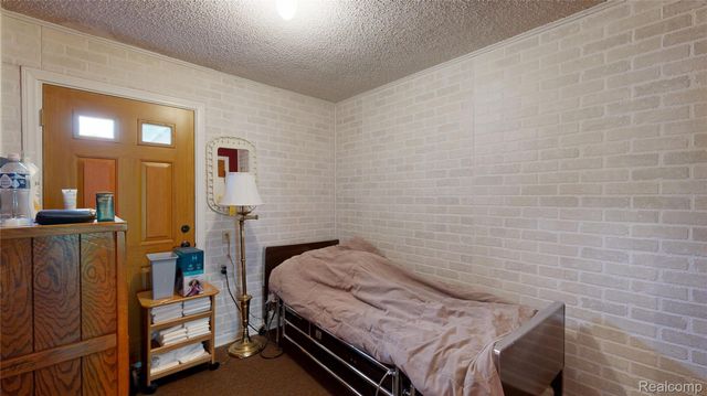 225 E Park Avenue, Flushing, MI 48433