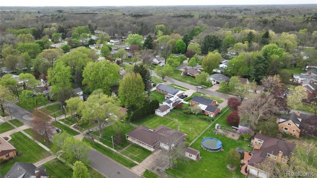 225 E Park Avenue, Flushing, MI 48433