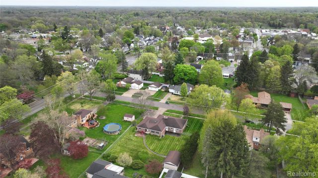 225 E Park Avenue, Flushing, MI 48433