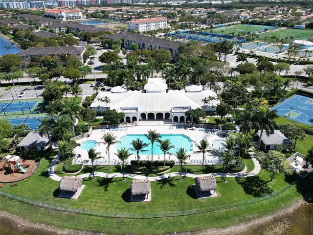 8527 NW 111th Ct, Doral, FL 33178